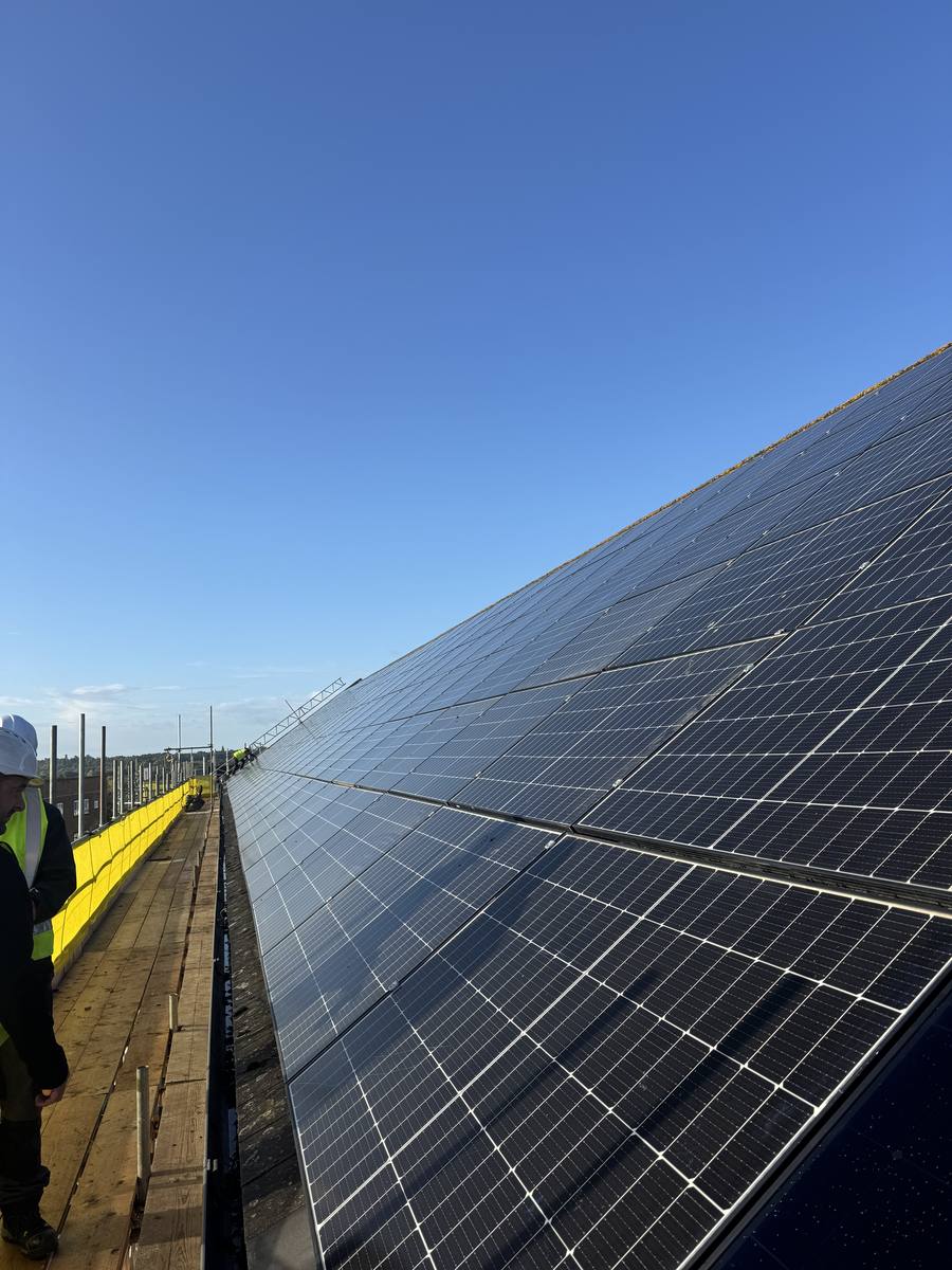 Commercial rooftop solar array